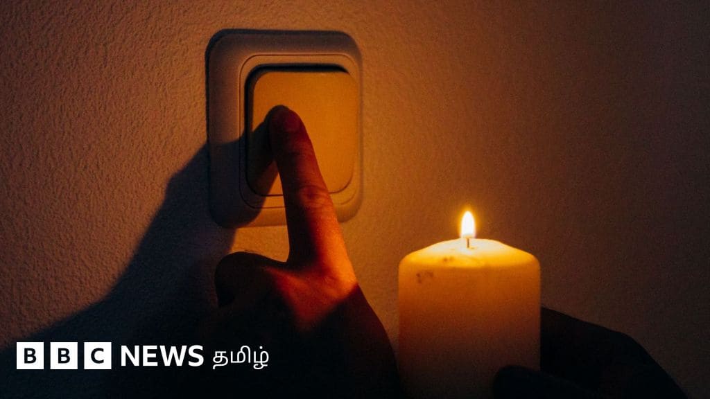 நீடிக்கும் கோடை வெயில்: தமிழ்நாட்டில் உச்சத்தைத் தொடும் மின்சாரத் தேவை – அரசின் தயார்நிலை என்ன? நீடிக்கும் கோடை வெயில்: தமிழ்நாட்டில் உச்சத்தைத் தொடும் மின்சாரத் தேவை – அரசின் தயார்நிலை என்ன?
