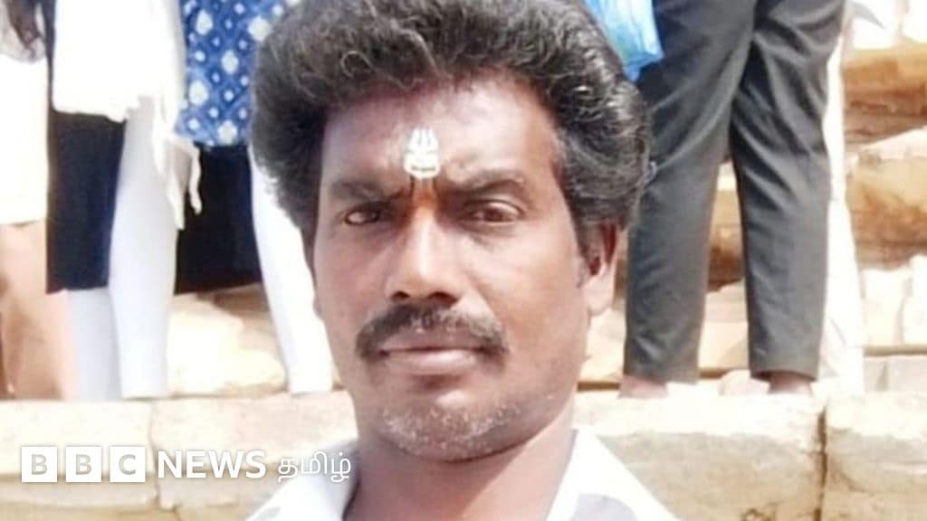 20 ஆண்டுகளுக்குப் பின் ஊர் திரும்பியவர் பழிக்குப்பழி கொலை: மனைவி, குழந்தைகள் கண்முன்னே அரங்கேறிய கொடூரம்! 20 ஆண்டுகளுக்குப் பின் ஊர் திரும்பியவர் பழிக்குப்பழி கொலை: மனைவி, குழந்தைகள் கண்முன்னே அரங்கேறிய கொடூரம்!